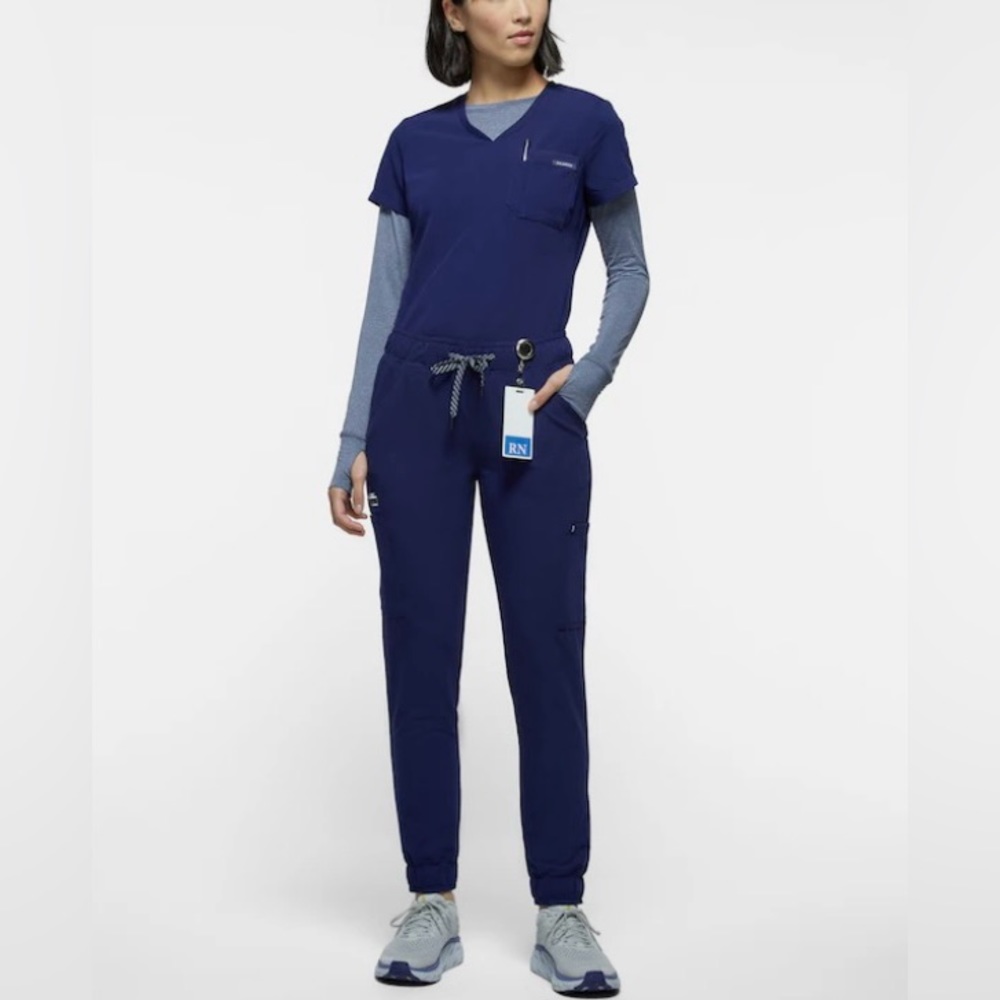 Jaanuu Scrub Set in Navy Blue XS-Small